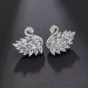 Exquisite Super Sparkling Light Luxury Full Zirconia Swan Earrings